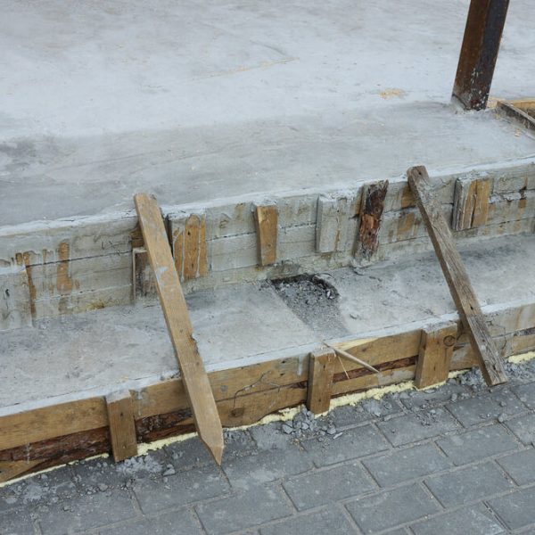 Šalovanie betónových schodov Bratislava Môj murár